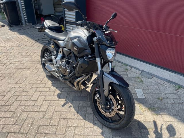 yamaha - mt-07-abs