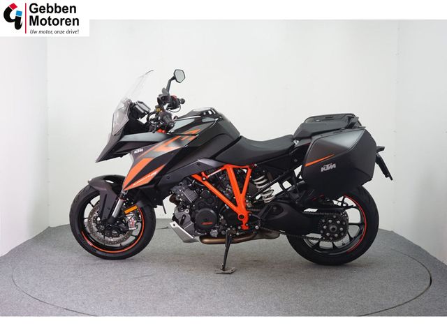 ktm - 1290-super-duke-gt