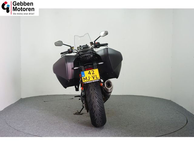 ktm - 1290-super-duke-gt