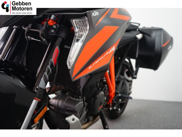 ktm - 1290-super-duke-gt