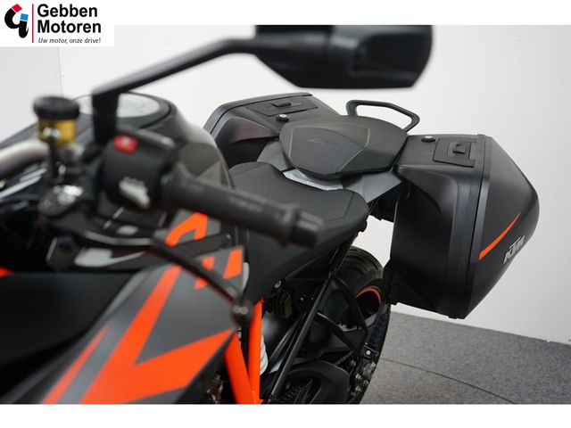 ktm - 1290-super-duke-gt