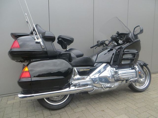 honda - gl-1800-goldwing