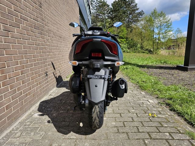 yamaha - tricity-300