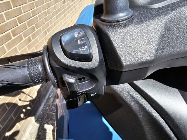 yamaha - tricity-300