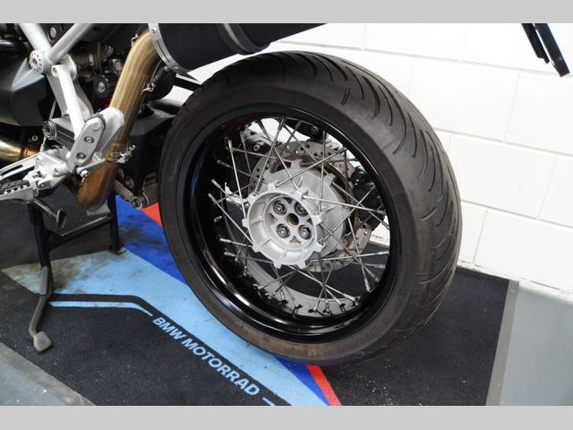 moto-guzzi - stelvio-1200-4v