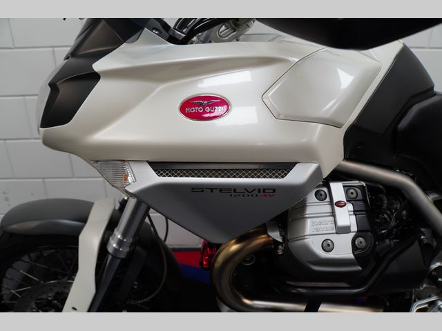 moto-guzzi - stelvio-1200-4v