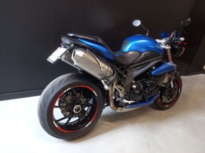 TRIUMPH SPEED TRIPLE 1050 ABS – foto 2