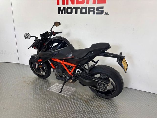 ktm - 1290-super-duke-r