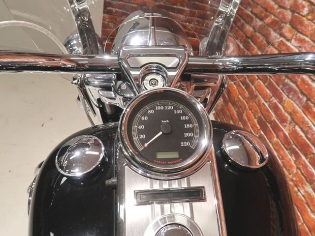 harley-davidson - road-king-classic-flhrc