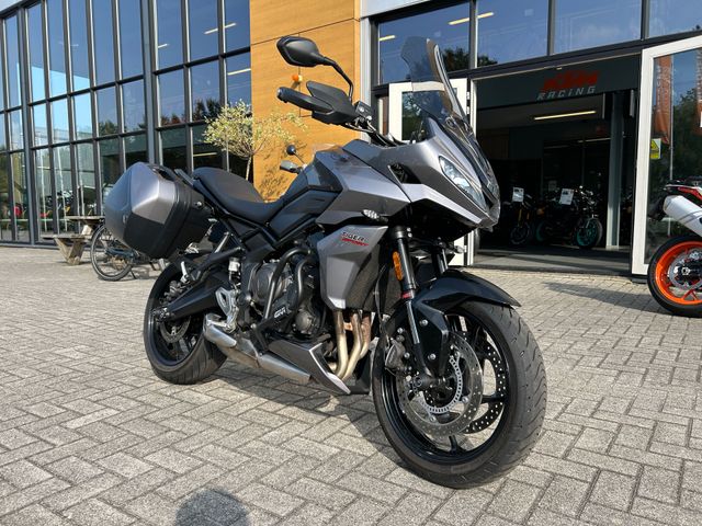 triumph - tiger-660