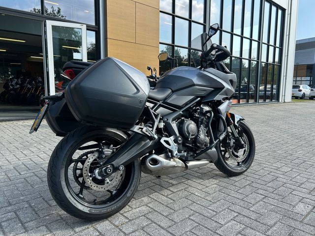 triumph - tiger-660