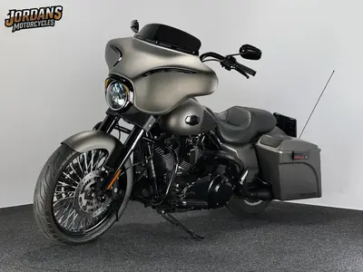 HARLEY-DAVIDSON STREET GLIDE – foto 4