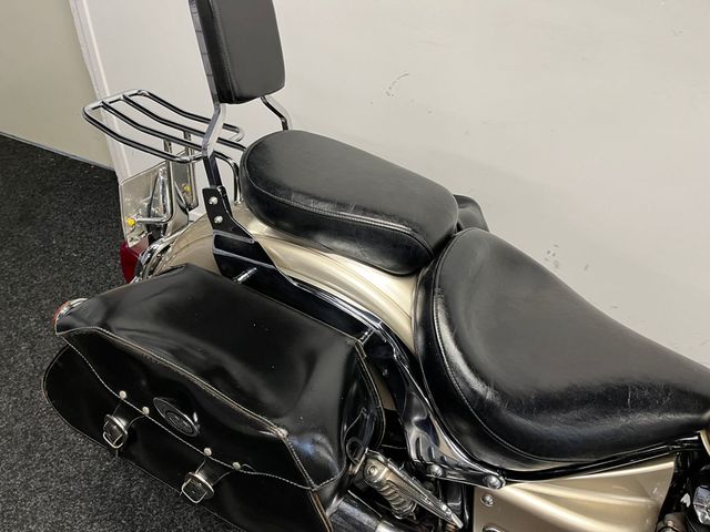 yamaha - xvs-650-a-dragstar-classic