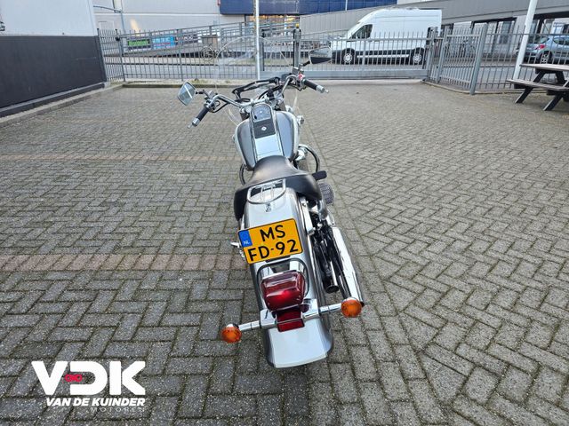 suzuki - vl-1500-lc-intruder