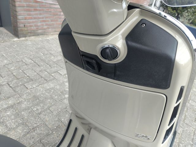 vespa - primavera-125