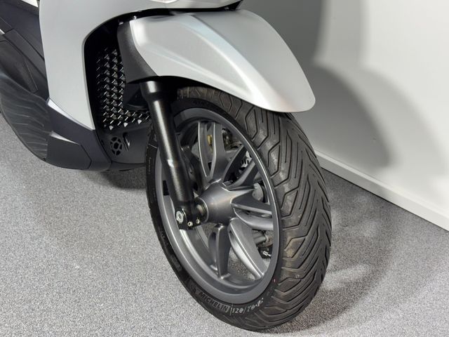 piaggio - beverly-400-s