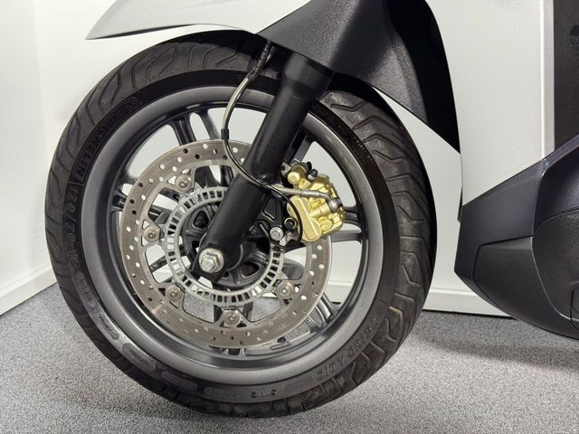 piaggio - beverly-400-s