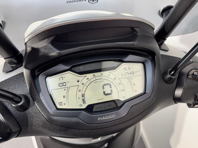piaggio - beverly-400-s
