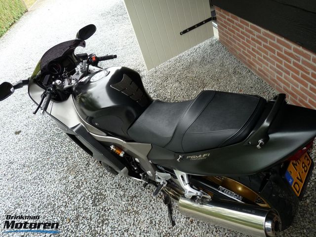 honda - cbr-1100--xx-super-blackbird