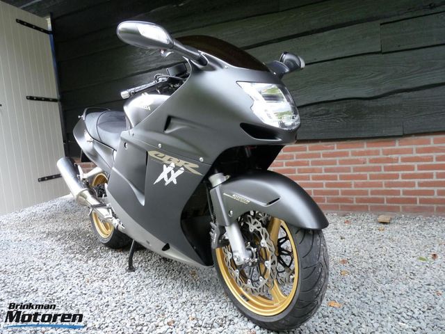 honda - cbr-1100--xx-super-blackbird