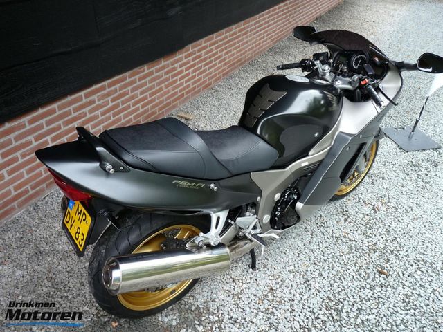 honda - cbr-1100--xx-super-blackbird