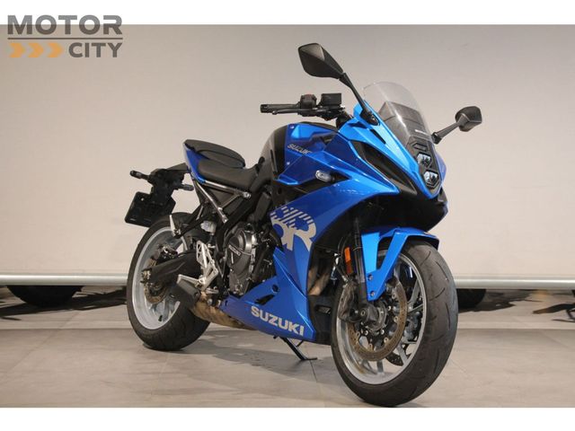 suzuki - gsx-8r