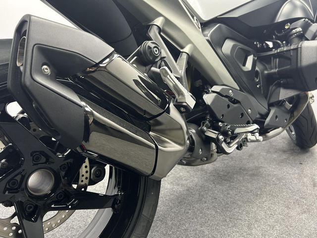 bmw - r-1300-r