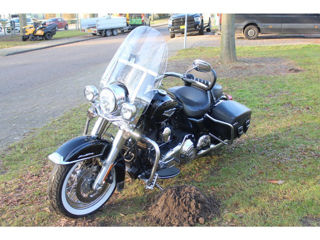harley-davidson - road-king-classic-flhrc