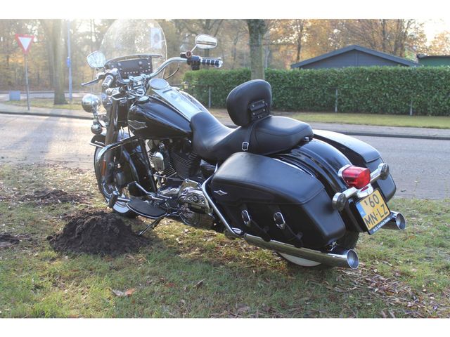 harley-davidson - road-king-classic-flhrc