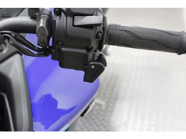 yamaha - mt-09-y-amt