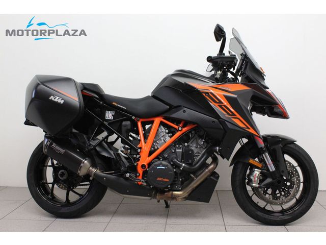 ktm - 1290-super-duke-gt