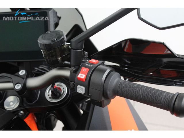 ktm - 1290-super-duke-gt
