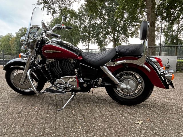 honda - vt-1100-c3-aero