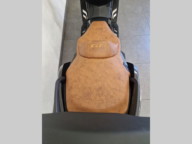 bmw - c-650-gt
