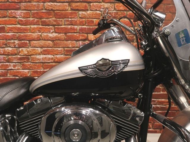 harley-davidson - heritage-softail-classic-flstc