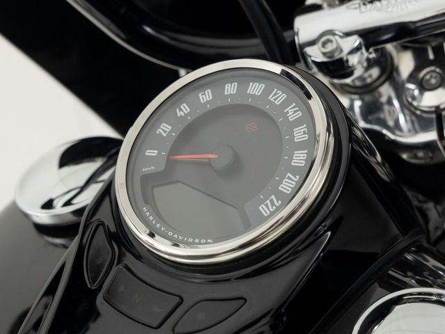 harley-davidson - heritage-softail-classic-114-flhcs