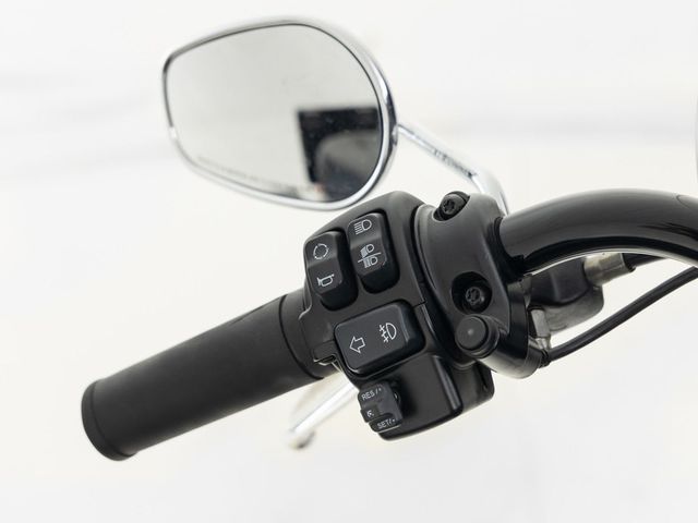 harley-davidson - heritage-softail-classic-114-flhcs