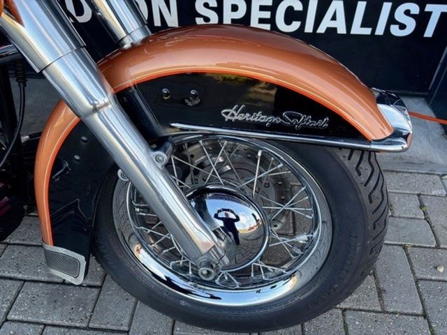 harley-davidson - heritage-softail-classic-flstc