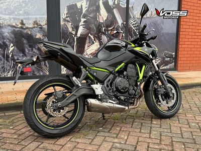 KAWASAKI Z650 – foto 3