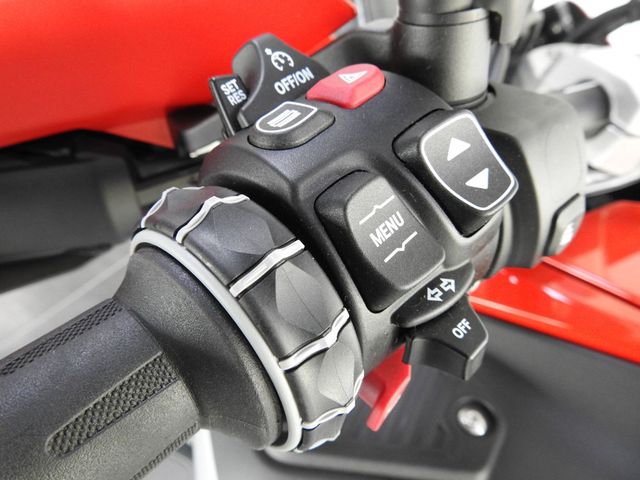 bmw - r-1300-gs-adventure