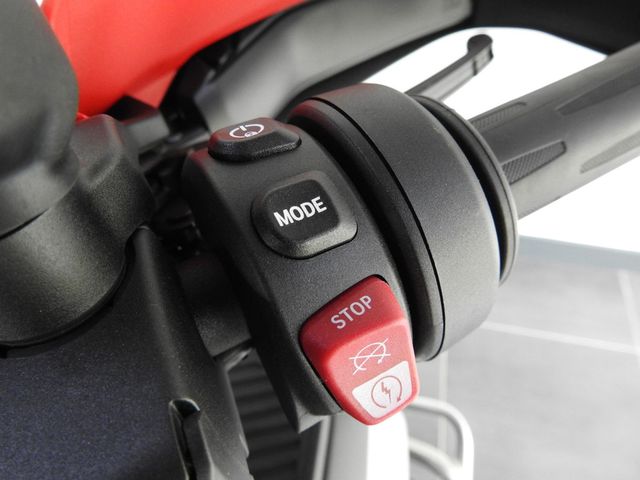 bmw - r-1300-gs-adventure