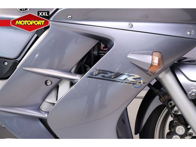yamaha - fjr-1300