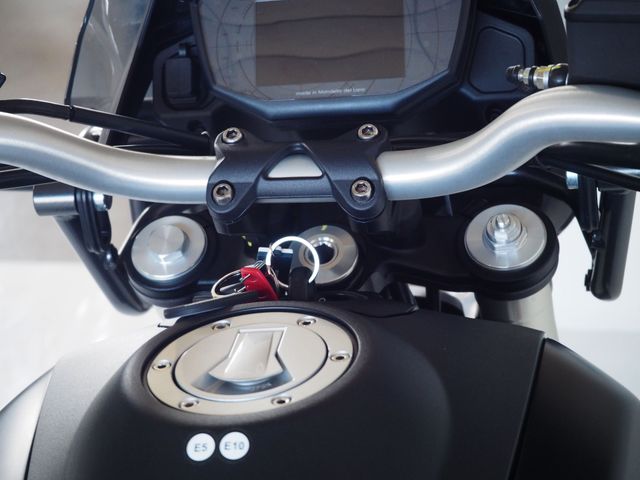 moto-guzzi - v-85-tt