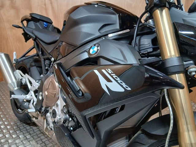 bmw - s-1000-r