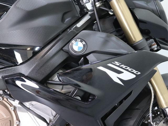 bmw - s-1000-r