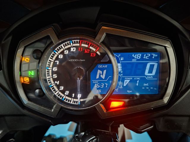 kawasaki - z-1000-sx-abs