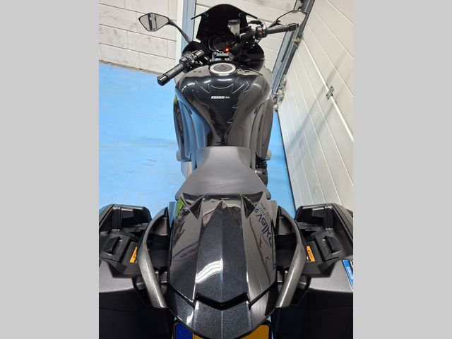 kawasaki - z-1000-sx-abs