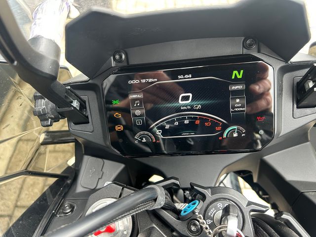cfmoto - 700-mt