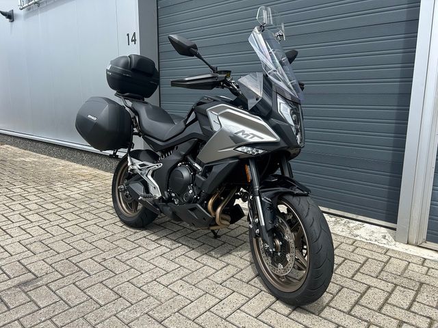 cfmoto - 700-mt