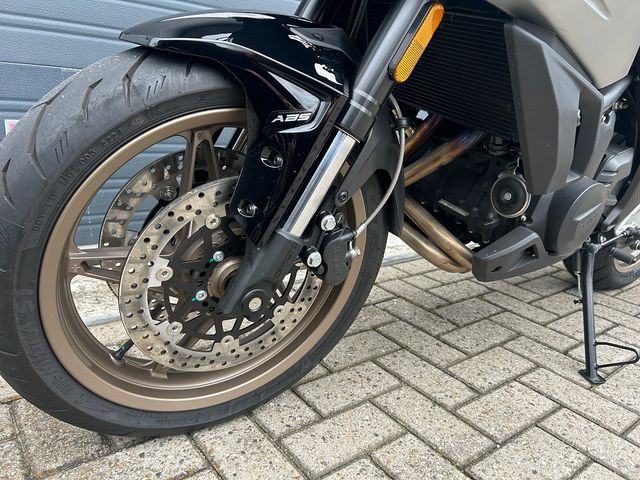 cfmoto - 700-mt